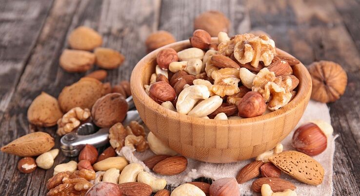mga nuts aron madugangan ang kahanas